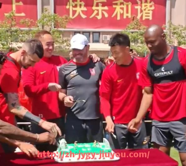 九游jiuyou-NBA火箭队历年队员名单与现役阵容对比